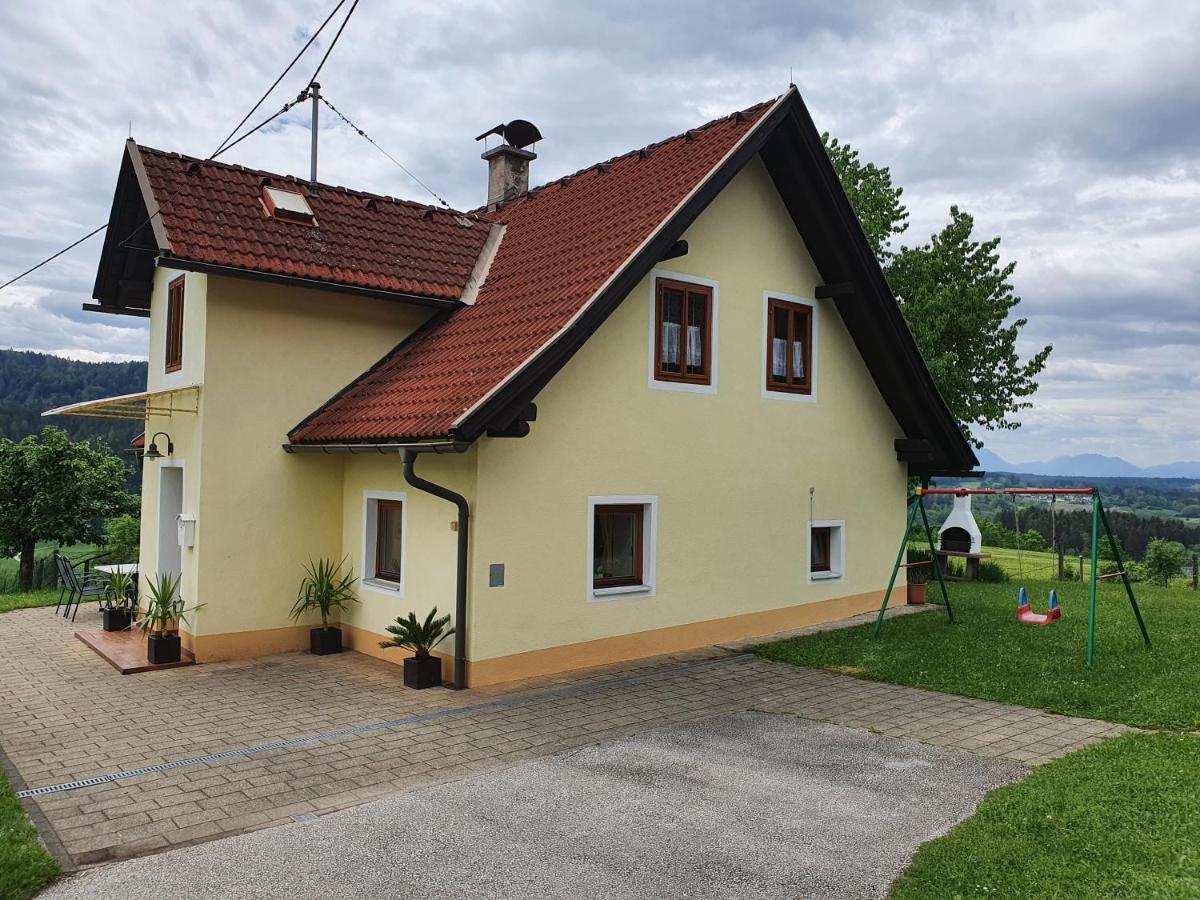 Charmantes Ferienhaus In Bester Lage Keutschach am See Bagian luar foto