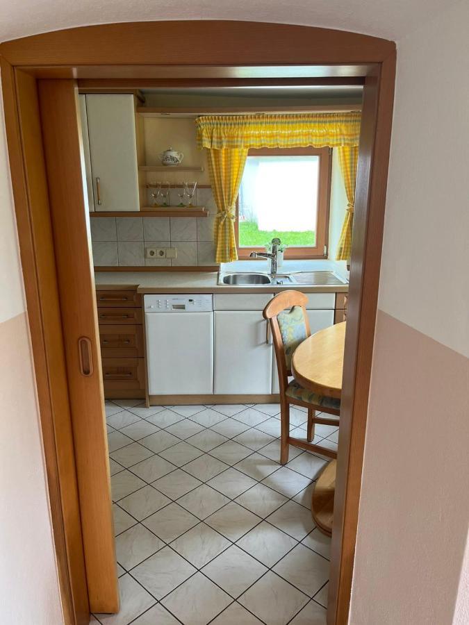 Charmantes Ferienhaus In Bester Lage Keutschach am See Bagian luar foto
