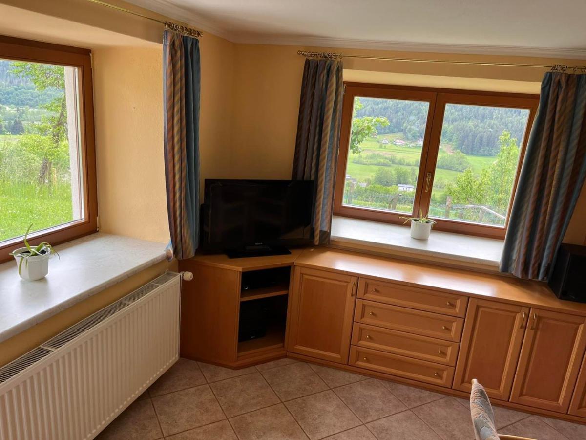 Charmantes Ferienhaus In Bester Lage Keutschach am See Bagian luar foto