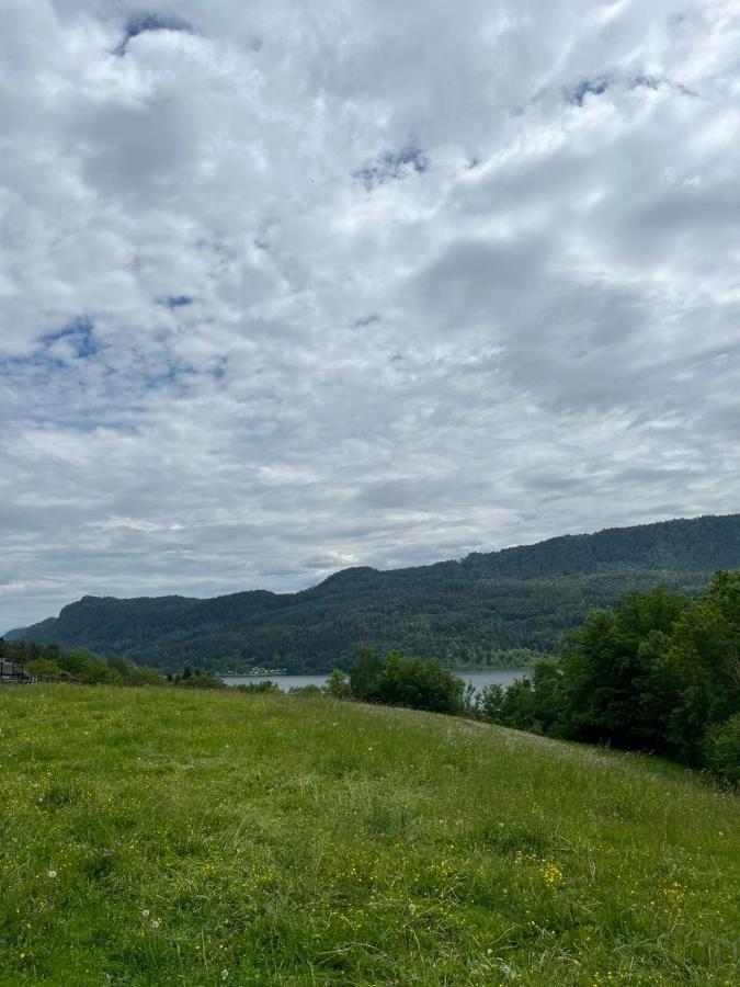 Charmantes Ferienhaus In Bester Lage Keutschach am See Bagian luar foto