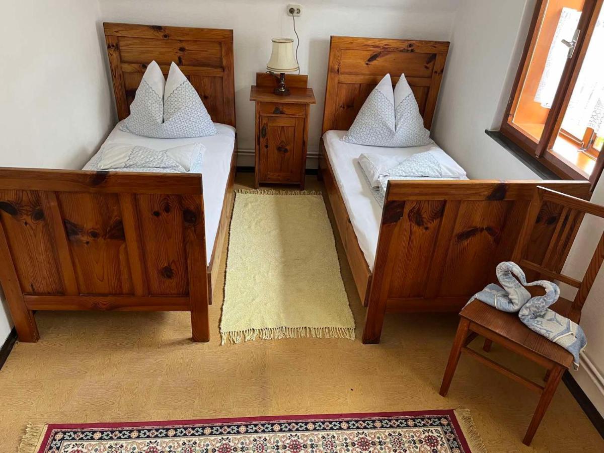 Charmantes Ferienhaus In Bester Lage Keutschach am See Bagian luar foto