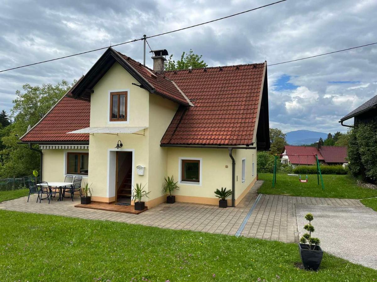 Charmantes Ferienhaus In Bester Lage Keutschach am See Bagian luar foto